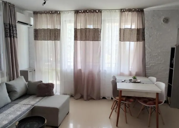 Lucas Apartman Năvodari